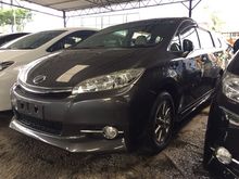 2014 Toyota Wish 1.8 New facelift