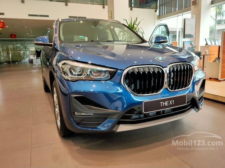 Jual Mobil BMW X1 2021 sDrive18i xLine 1.5 di Banten Automatic SUV Biru ...
