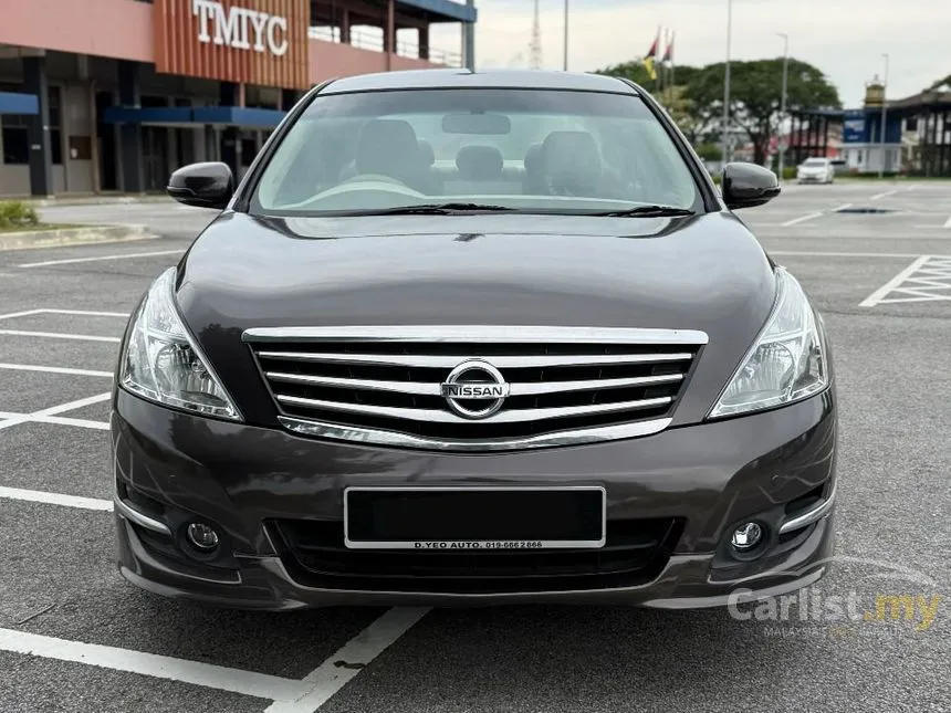 2013 Nissan Teana XE Luxury Sedan