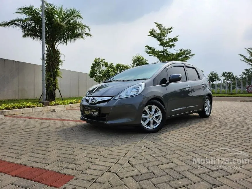 Jual Mobil Honda Jazz 2013 S 1.5 di DKI Jakarta Automatic Hatchback Abu