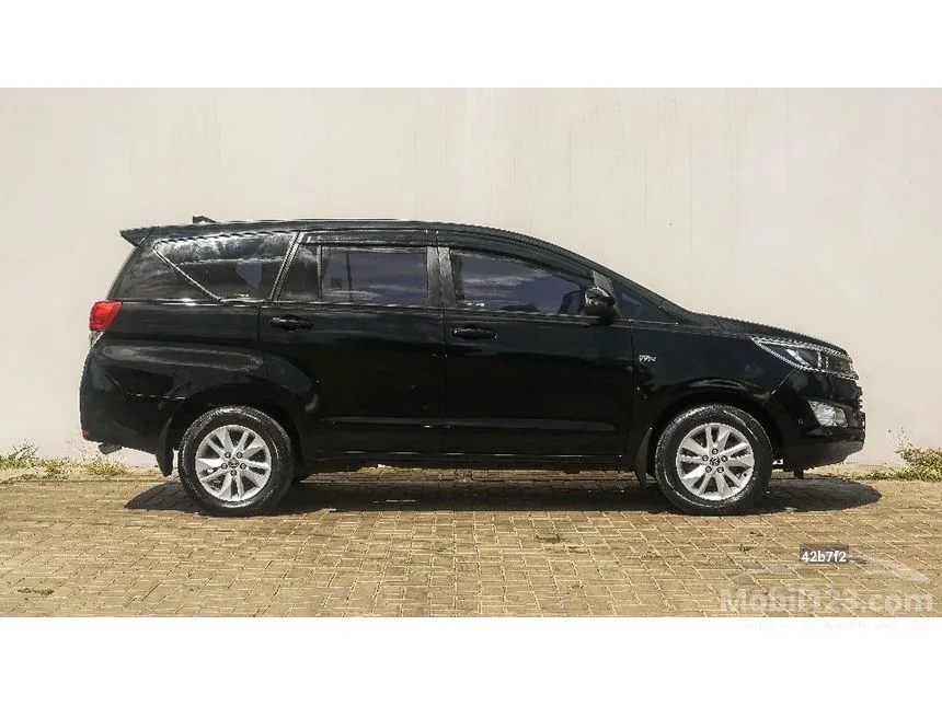 2020 Toyota Kijang Innova V MPV