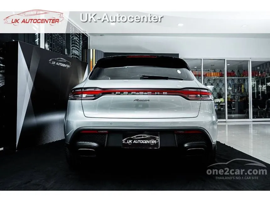 2022 Porsche MACAN SUV