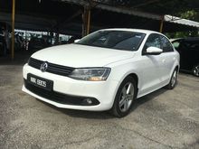 HIGH LOAN MARGIN,LOW DP,Leather Seat,Paddle Shift 7Speed DSG,Cruise Control,6 Airbag,Dual Zone Auto Climate-2011/12 Volkswagen Jetta 1.4(A) TSI Sedan