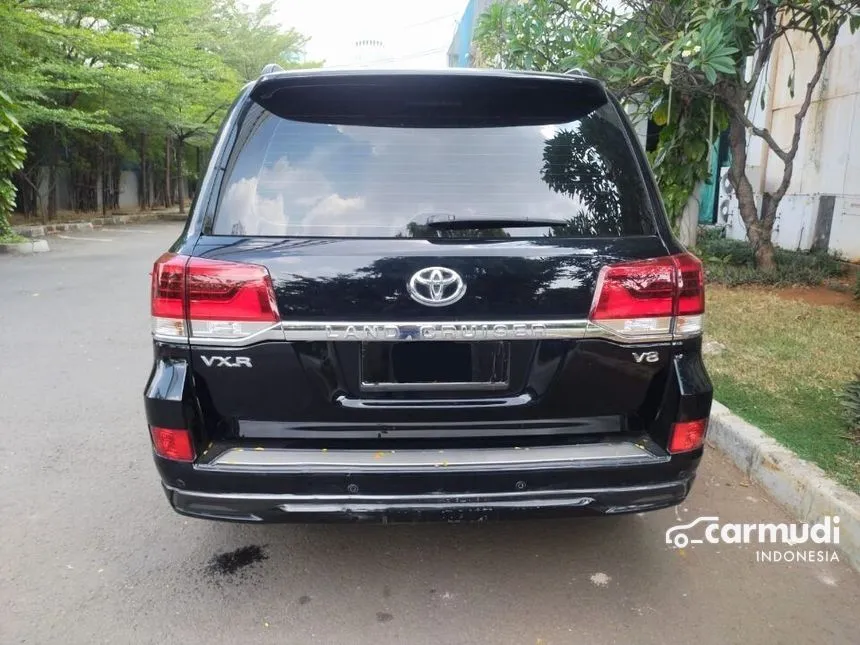 2016 Toyota Land Cruiser VX-R SUV