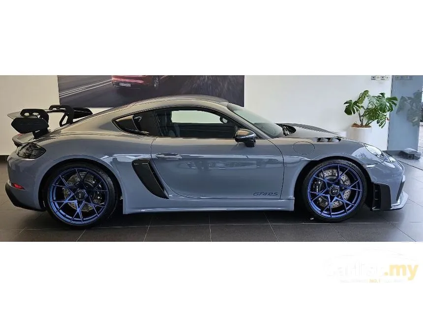 2023 Porsche 718 Cayman GT4 RS Coupe