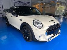 2014 MINI 5 Door 2.0 Cooper S 4 DOOR FREE 5 YEARS WARRANTY