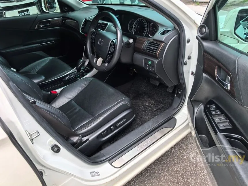 2018 Honda Accord VTi-L Advance Sedan