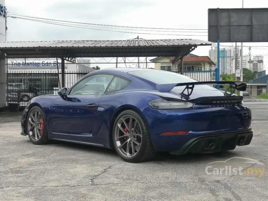 2022 Porsche 718 Cayman GT4 Coupe