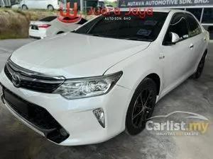 2016 Toyota Camry 2.5 Hybrid Sedan