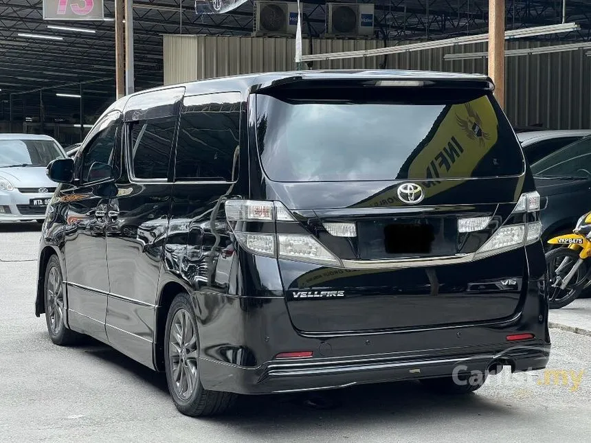 2013 Toyota Vellfire Z MPV