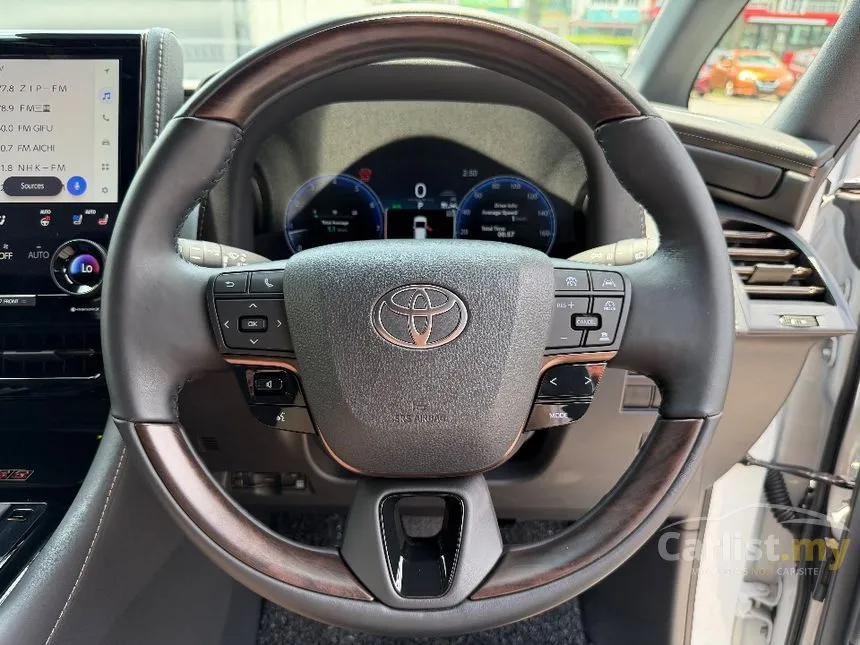 2024 Toyota Alphard Z 7-Seater MPV
