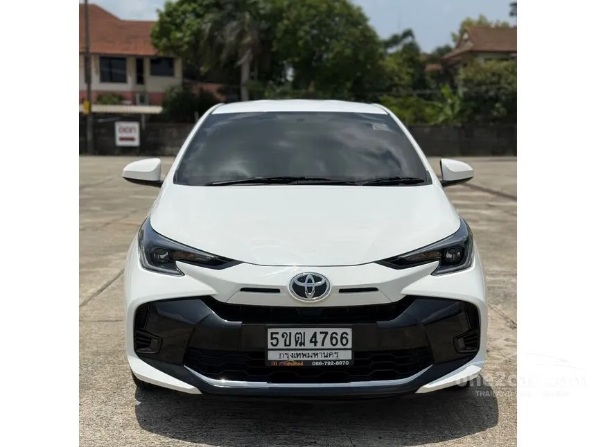 2024 Toyota YARIS Sport Hatchback