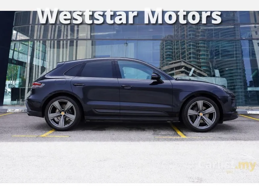 2023 Porsche Macan SUV
