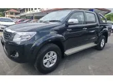 2012 Toyota HILUX DOUBLE CAB 2.5 A (G) FACELIFT 4WD (AT) (4X4) - (GOOD CONDITION) 190,000KMS ATTITUDE BLACK 4-AT