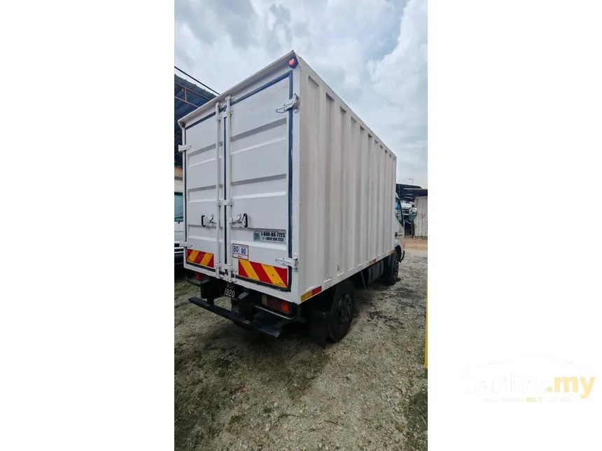 2009 Hino 300 Series WU300R Lorry