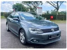 (2012)Volkswagen Jetta 1.4(A)FULL T/TOP TURBO CHARGES H/L FOR U