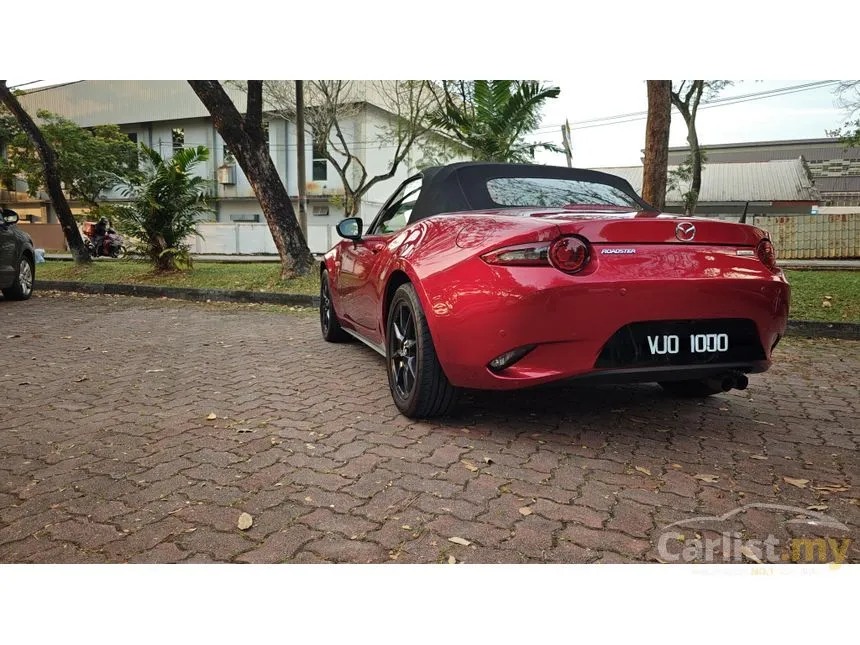 2019 Mazda Roadster Convertible