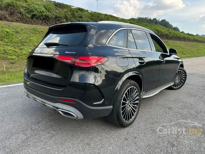 2023 Mercedes-Benz GLC300 4MATIC AMG Line SUV