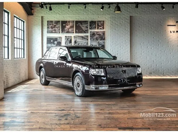 Jual Toyota Century 2022 bekas, Harga Murah, Kondisi Prima | Mobil123
