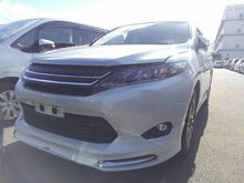 2015 Toyota Harrier 2.0 Premium w/ Panaromic Sunroof, Modellista Bodykit & Front Grille // UNREG
