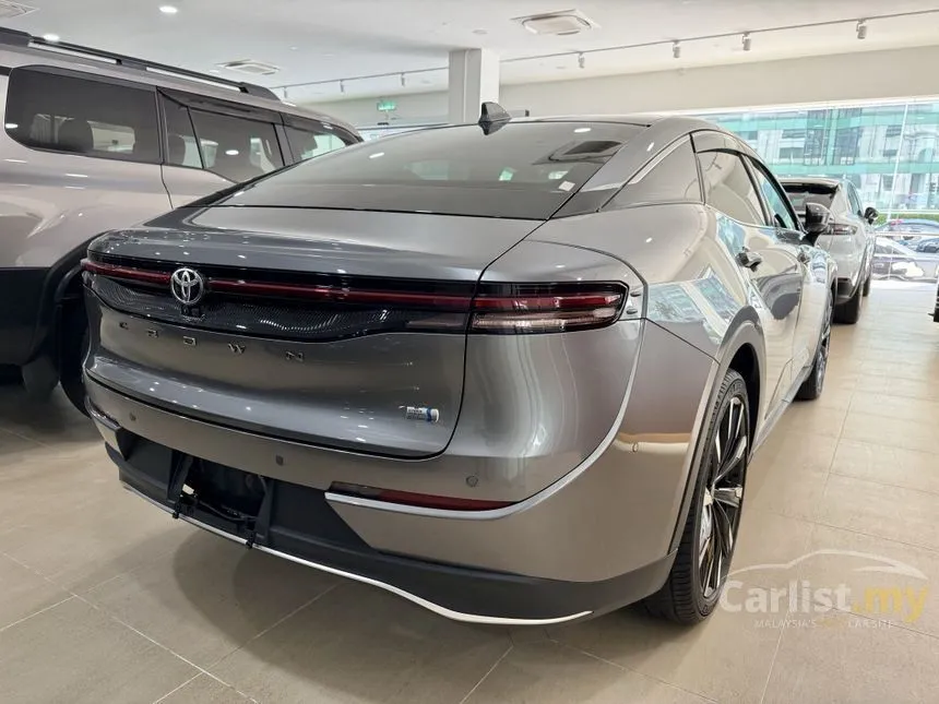 2023 Toyota Crown RS Advance Sedan