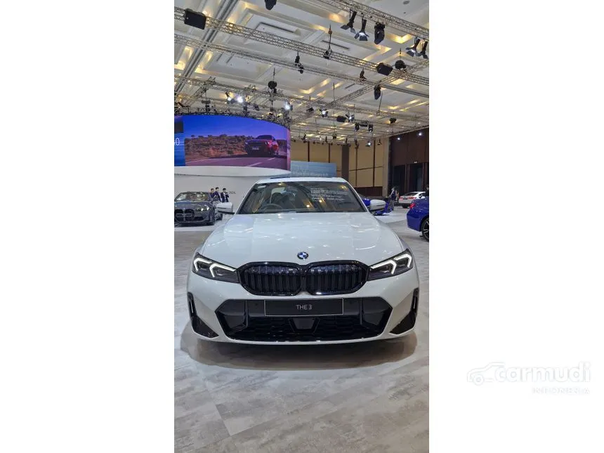 2025 BMW 330i M Sport Pro Sedan