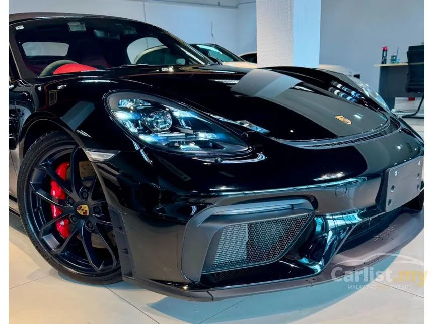 2022 Porsche 718 Cayman GT4 Coupe