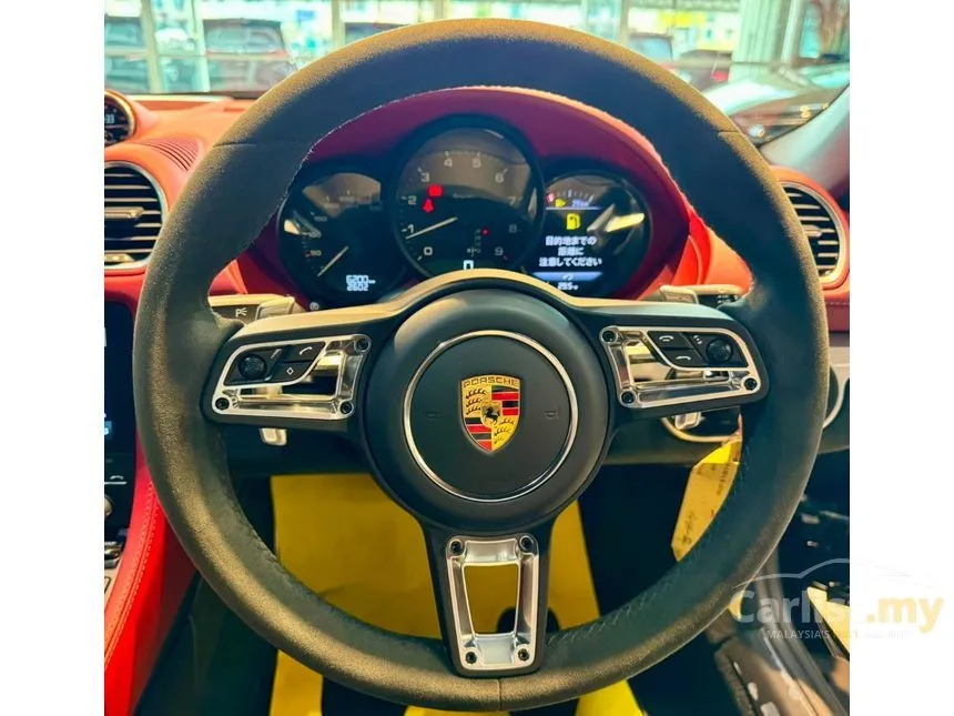 2022 Porsche 718 Cayman GT4 Coupe