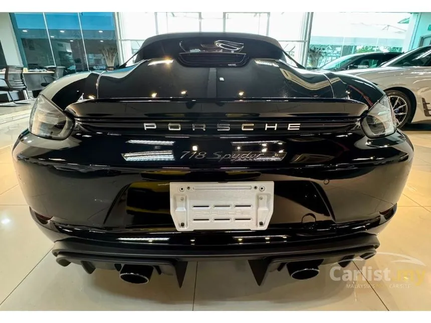 2022 Porsche 718 Cayman GT4 Coupe