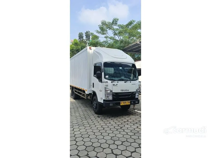 2023 Isuzu Elf NMR 81 L Trucks