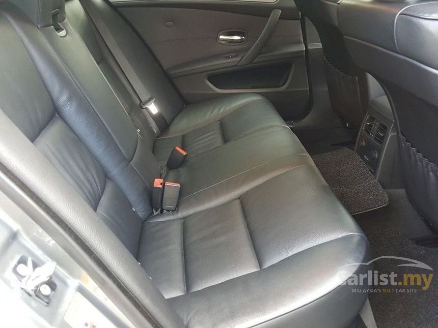 BMW 525i 2009 Sports 2.5 in Penang Automatic Sedan Grey 