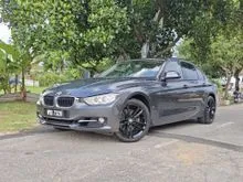 ON THE ROAD 2013 BMW 328i 2.0 Sport TURBO