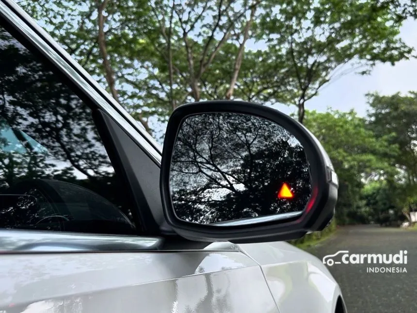 2022 Mercedes-Benz C300 AMG Line Sedan