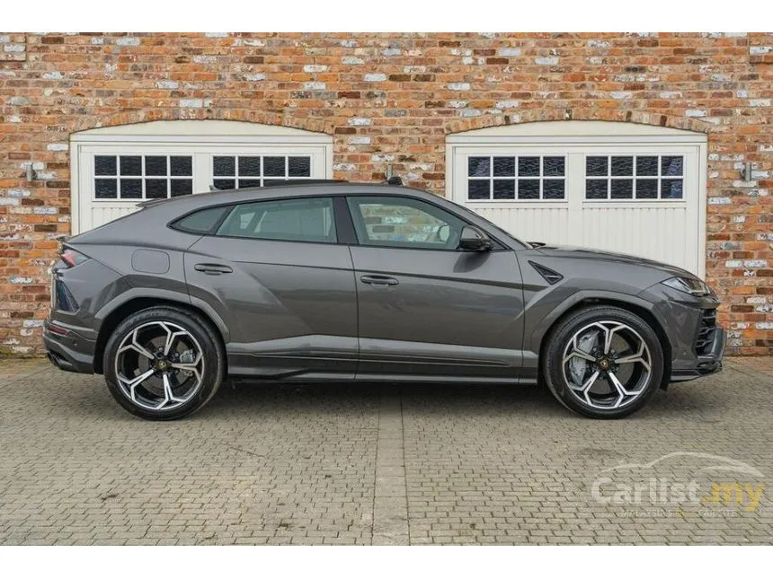 2022 Lamborghini Urus SUV