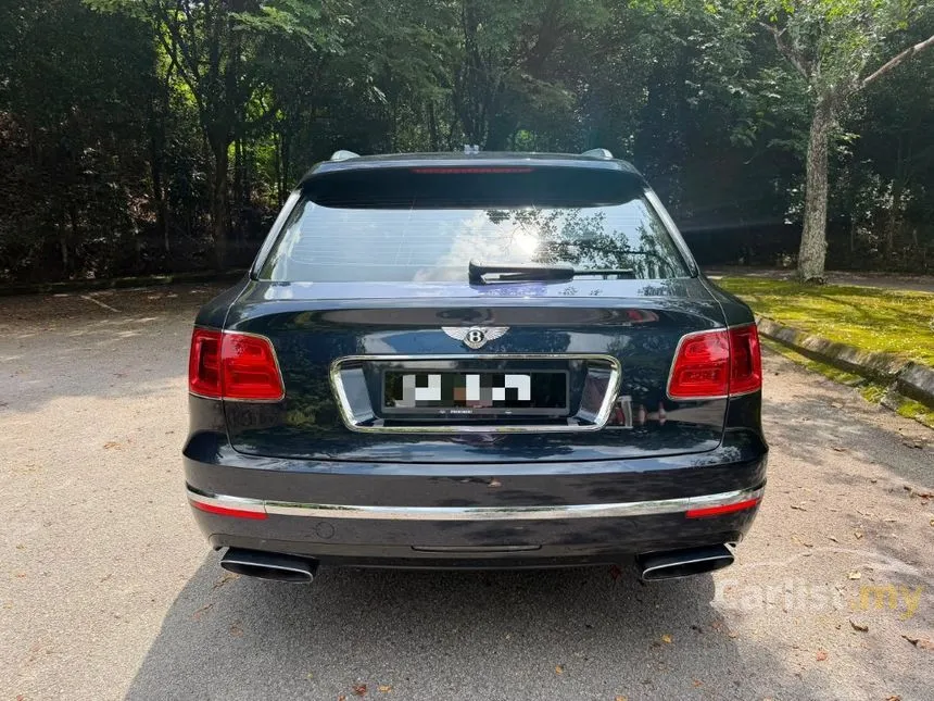 2016 Bentley Bentayga W12 SUV