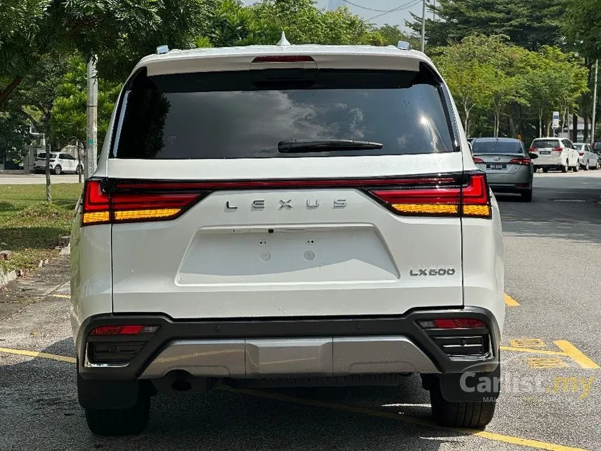 2022 Lexus LX 600 7 seater SUV
