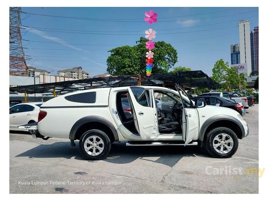 2013 Mitsubishi Triton VGT Dual Cab 4X4 Pickup