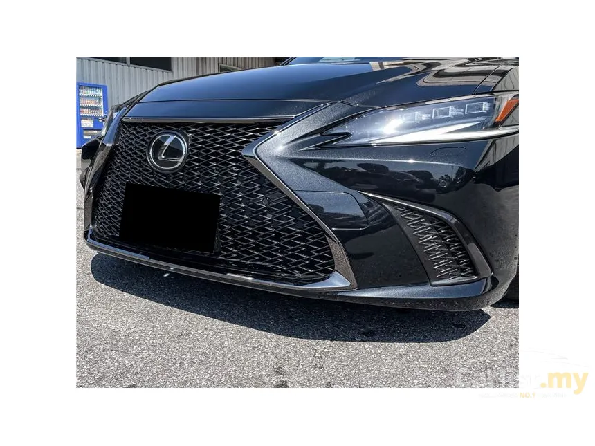 2022 Lexus ES 300h F Sport Sedan
