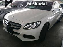 2016 Mercedes-Benz C180 1.6 Avantgarde Sedan JAPAN SPEC!!