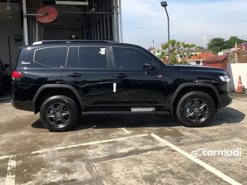 2024 Toyota Land Cruiser GR-S 70th Anniversary SUV