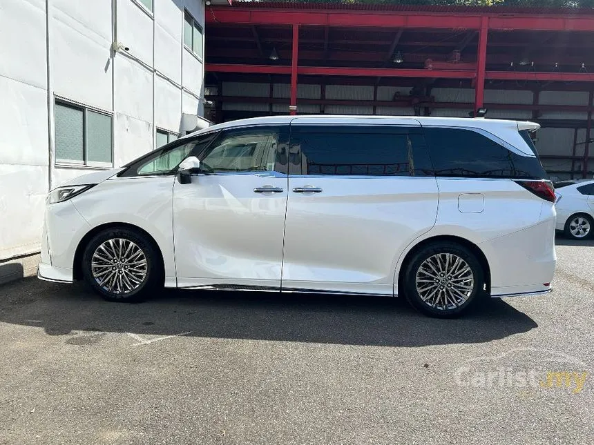 2024 Lexus LM 500h Version L 6 Seater MPV
