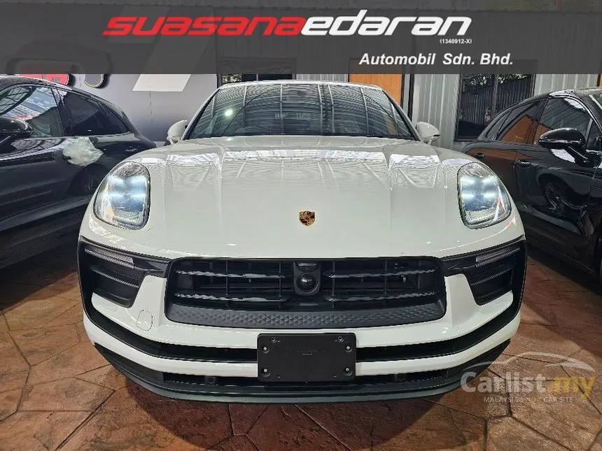 2022 Porsche Macan SUV