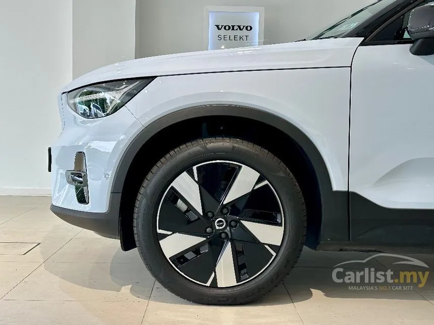 2025 Volvo EC40 SUV