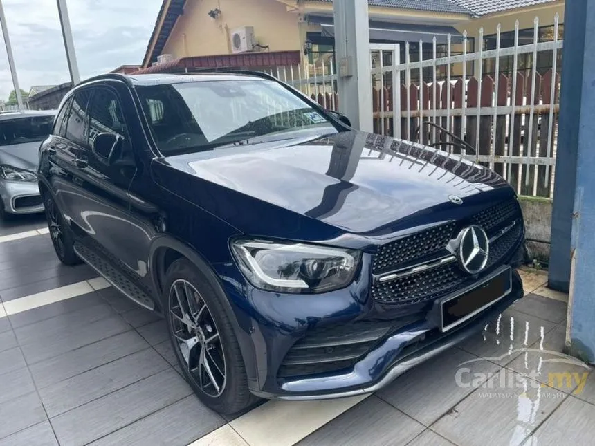 2020 Mercedes-Benz GLC300 4MATIC AMG Line SUV