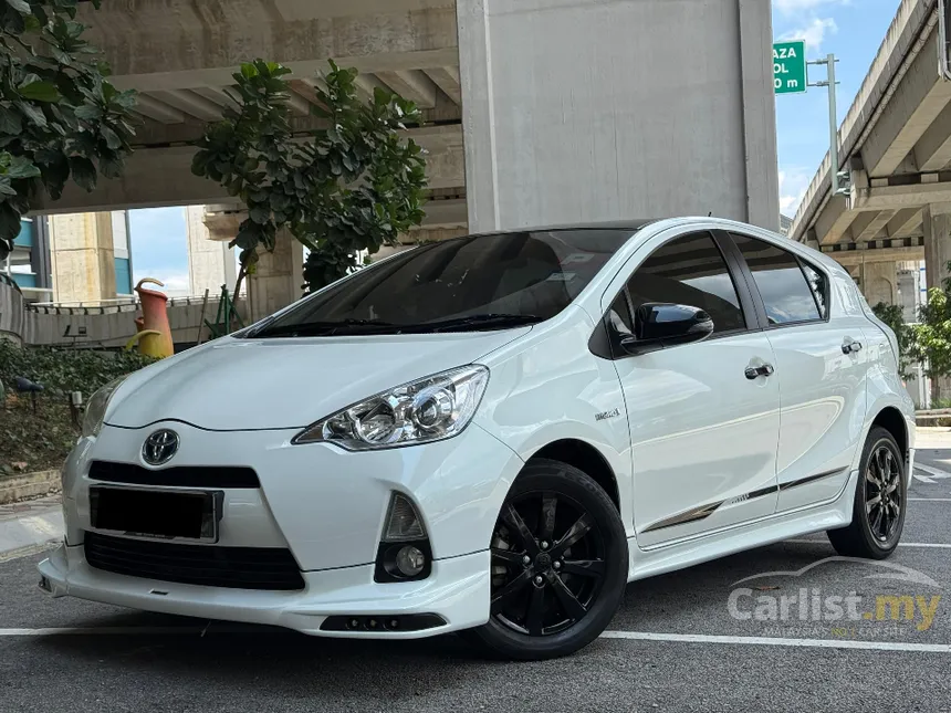 2013 Toyota Prius C Hybrid TRD Sportivo Hatchback