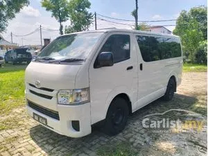 2017 Toyota Hiace 2.5 Window Van Van