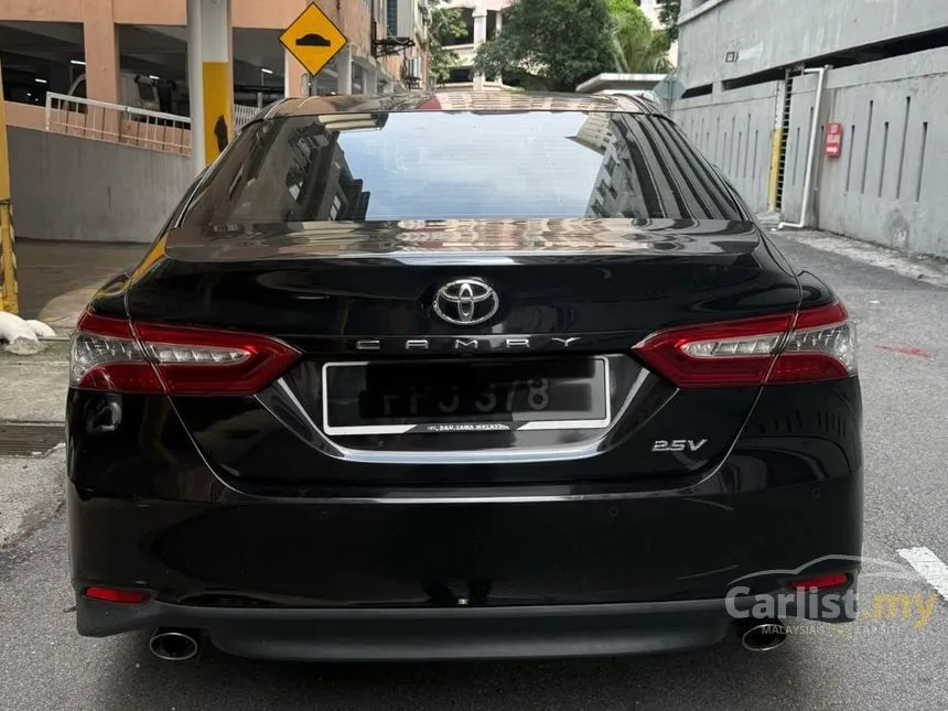 2020 Toyota Camry V Sedan