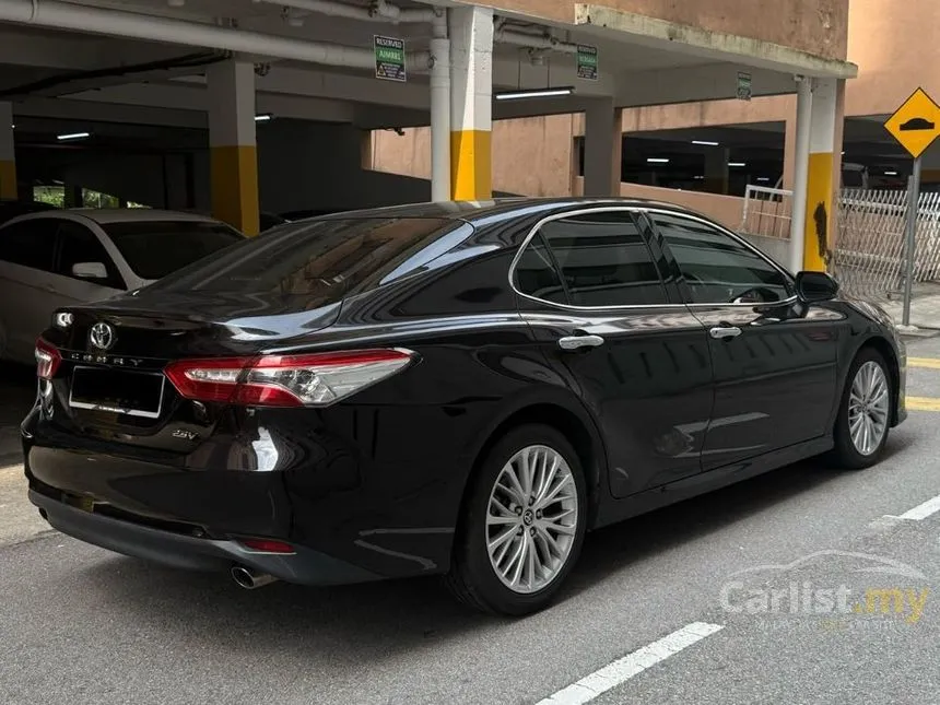 2020 Toyota Camry V Sedan