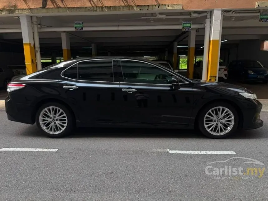 2020 Toyota Camry V Sedan