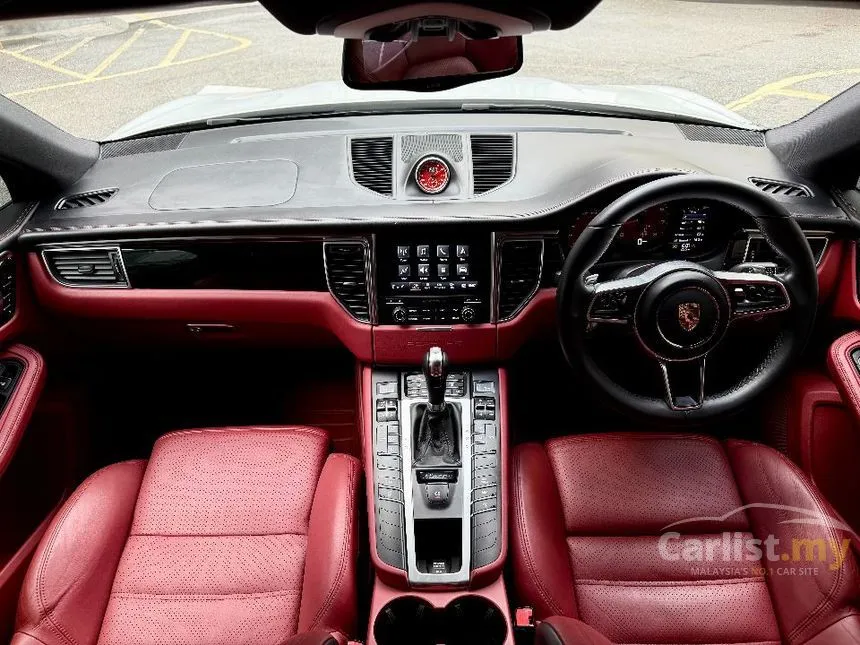 2018 Porsche Macan SUV